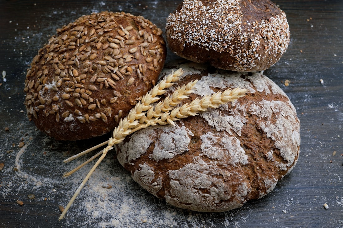 Rustikales Brot mit Weizenähre